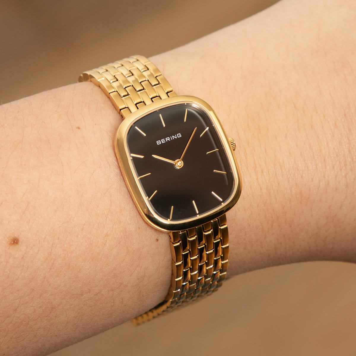 Bering Uhr Classic | gold glänzend | 12526-732