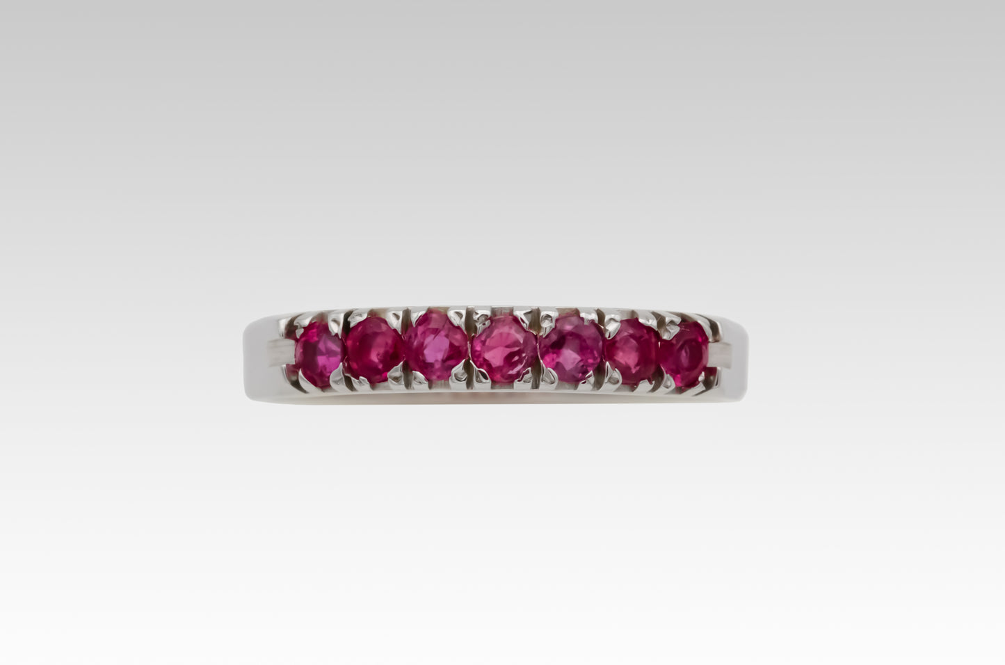 Ring Weissgold mit Rubin