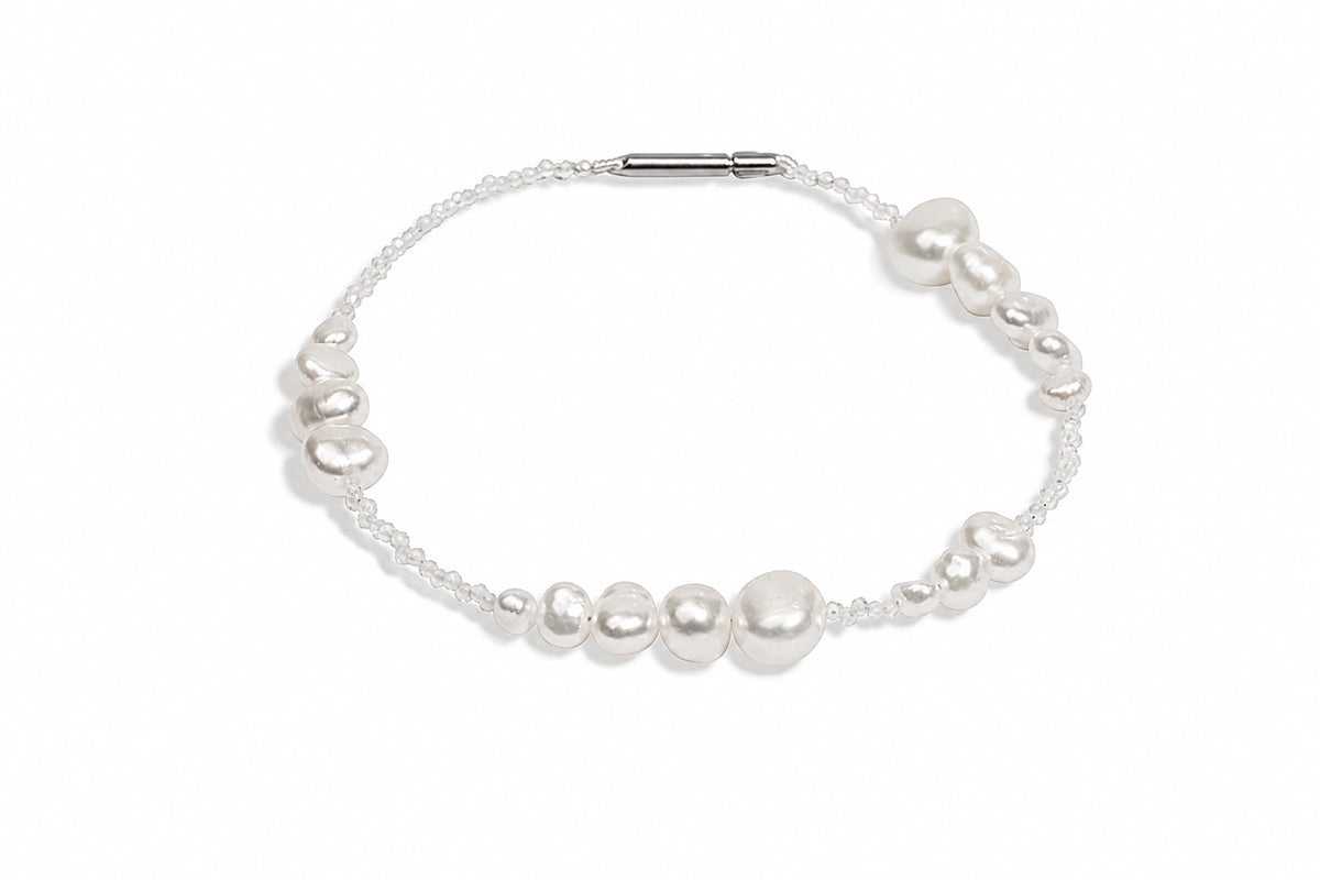 Armband mit Perlen und Zirkon